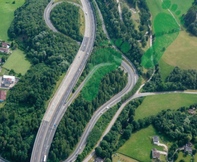 Autobahnausfahrt auf der A-10 Phyrnautobahn