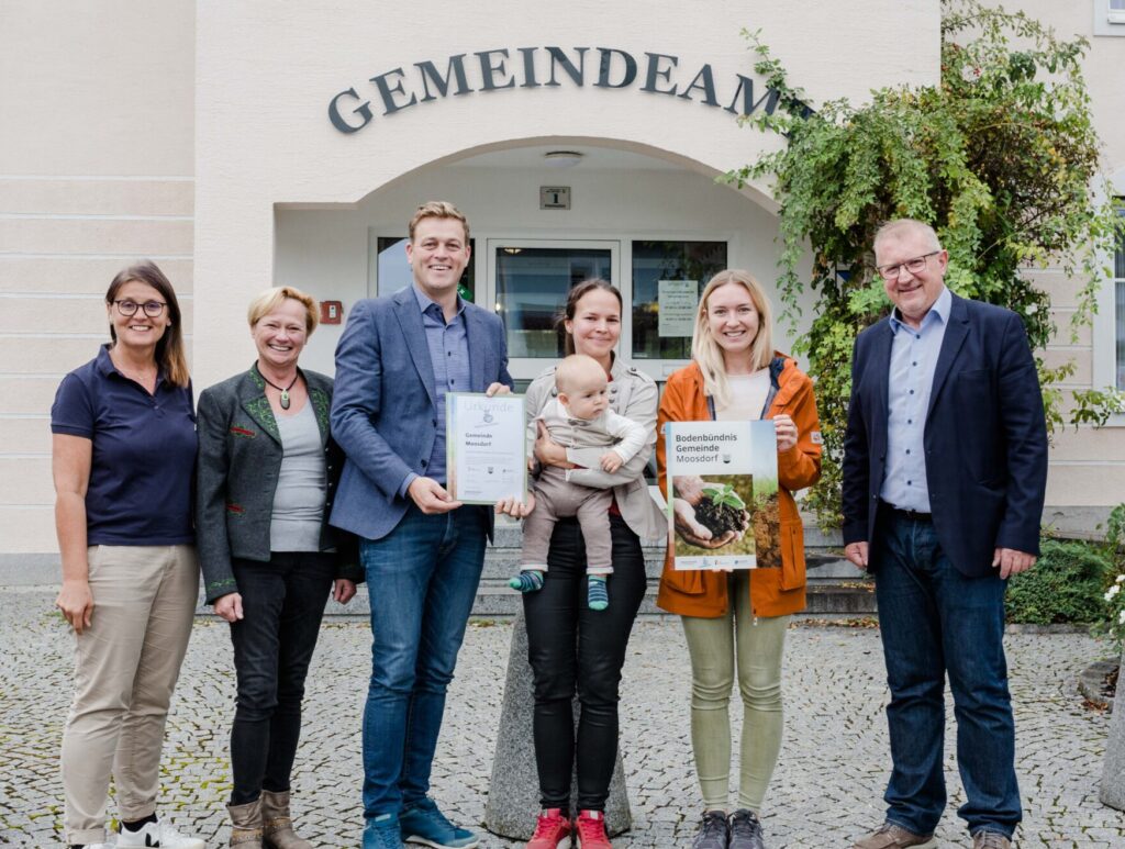 Gruppenfoto Moosdorf Bodenbündnis Gemeinde